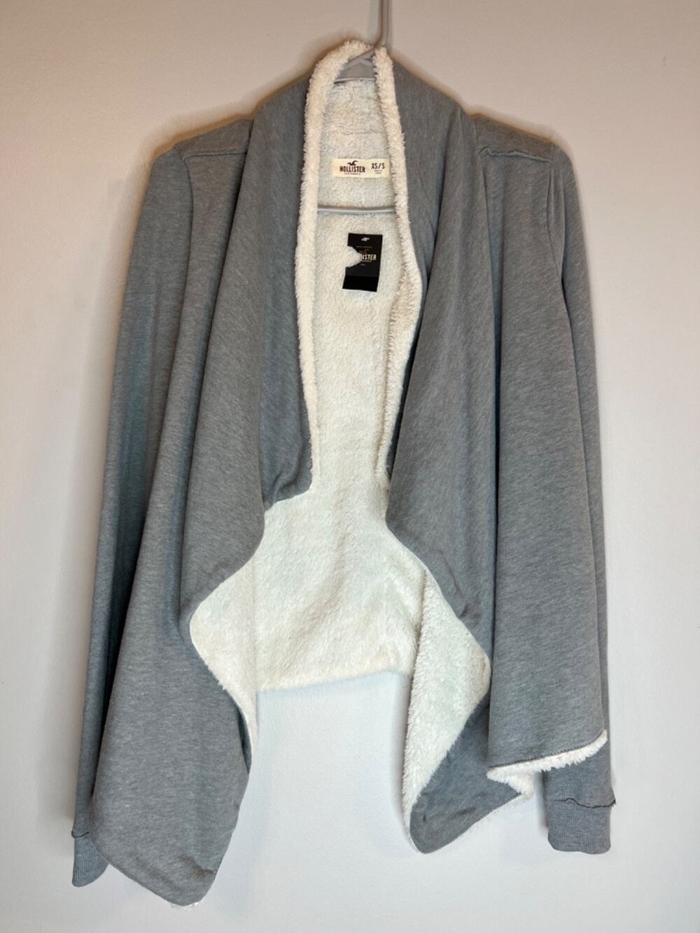 NWT Hollister Sherpa Lined Cardigan Jacket Sweater Women’s Size XS/S Light Gray